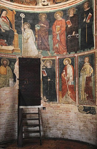 Interior with frescos from the 12th Century, Baptistery, Parma, Emilia Romagna, Italy, Europe