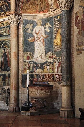 Interior with frescos from the 12th Century, Baptistery, Parma, Emilia Romagna, Italy, Europe