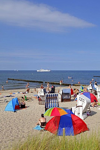 Beach, Kuehlungsborn, Baltic coast, Mecklenburg-Western Pomerania, Germany, Europe