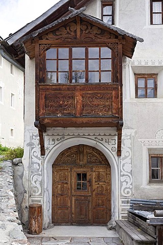 Historic house facade with woodcarving, Lower Engadine, Sent, Switzerland, Europe