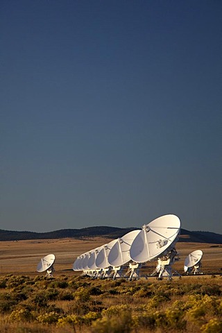 The Very Large Array radio telescope consists of 27 large dish antennas, the facility is part of the National Radio Astronomy Observatory, on the Plains of San Agustin in Datil, western New Mexico, USA