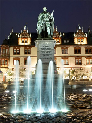 Prince Albert memorial in the market place, Coburg, Franconia, Bavaria, Germany, Europe