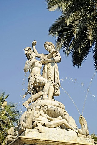 Fountain dedicated to Simon Bolivar, South American independence fighter, Plaza de Armas Square, Santiago de Chile, Chile, South America