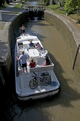 Tourist boat on Canal du Midi, France, Europe