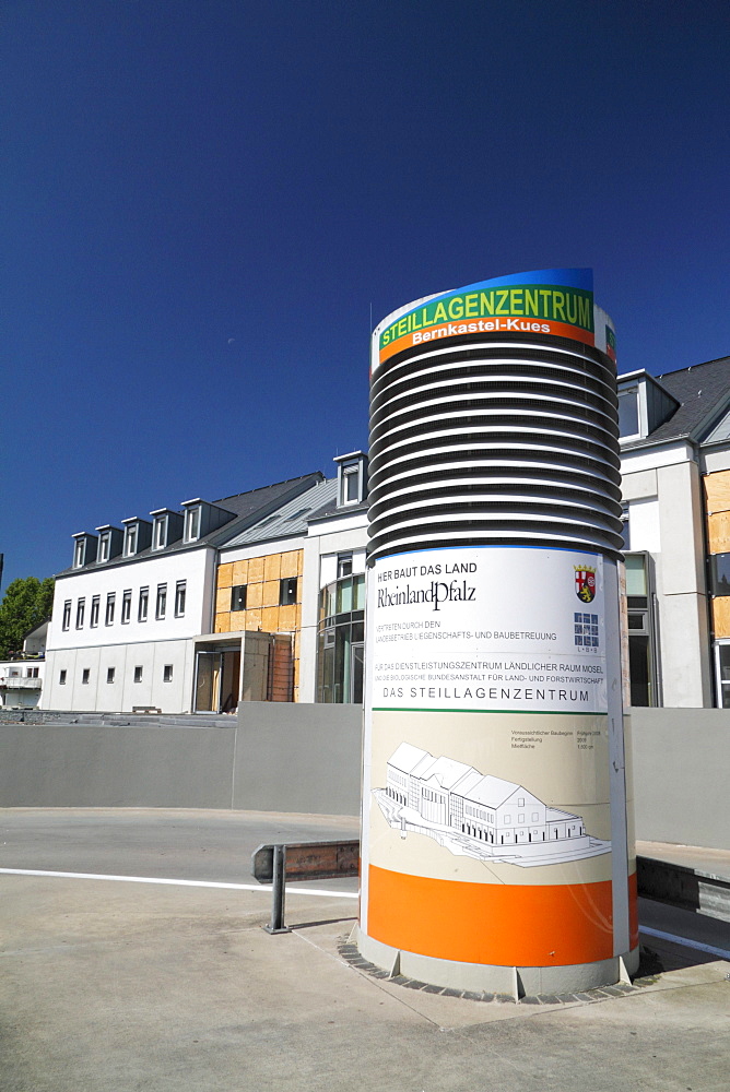 View of the construction site of the Steillagenzentrum, Bernkastel-Kues, Rhineland-Palatinate, Germany, Europe