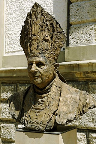 Bronce bust of Pope Benedict XIV by J. Brunner, 2007, Stadtplatz town square, Traunstein, Upper Bavaria, Bavaria, Germany, Europe