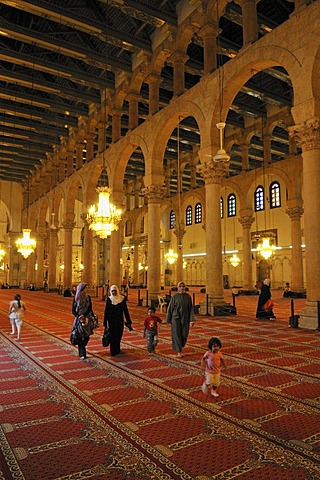 Interior of the Umayyad Mosque at Damascus, Unesco World Heritage Site, Syria, Middle East, West Asia