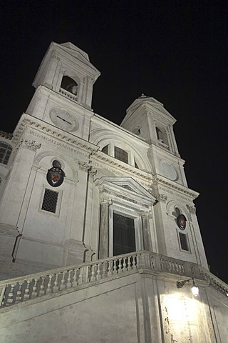 Night view of the Chiesa della Trinita dei Monti, Rome, Latium, Italy, Europe