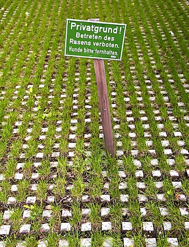 Prohibition sign in a housing estate in Munich, Bavaria, Germany, Europe