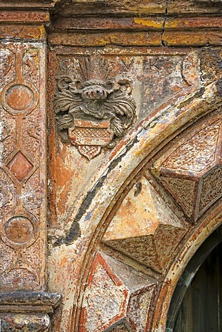 Coat of arms above the door of an ancient palace, estate, renaissance door at the south wing dated 1595, In the Word, Quedlinburg, Saxony-Anhalt, Germany, Europe