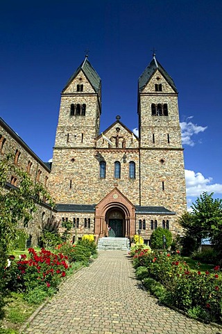 Wine trail H7 at the monastery of Saint Hildegard in Rudesheim, founded by Hildegard von Bingen, Rheinland Pfalz, Germany, Europe