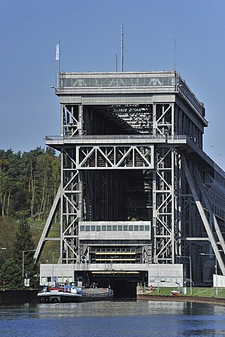 Niederfinow boat lift, lower entrance, Brandenburg, Germany, Europe