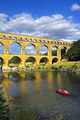 Pont du Gard, Roman aqueduct, Gard department, Provence, France, Europe