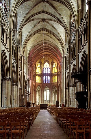 Interior view of the Cathedrale Saint-Cyr-et-Sainte-Julitte de Nevers cathedral, Nevers, Nievre, Burgundy, France, Europe