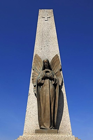 Second World War memorial with bronze angel against blue sky, Bergheim, Alsace, France, Europe