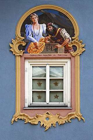 Lueftlmalerei traditional mural over a window, 1996, design and stucco by Sebastian Pfeffer, fresco by Stephen Pfeffer, Obermarkt 9, Mittenwald, Upper Bavaria, Bavaria, Germany, Europe