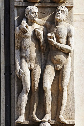 Stone figures on a savings bank building, Erfurt, Thuringia, Germany, Europe