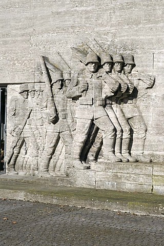 The "39er Memorial", from July 1939, to the 39th Fusilier Regiment at Reeser Platz, Duesseldorf, North Rhine-Westphalia, Germany, Europe