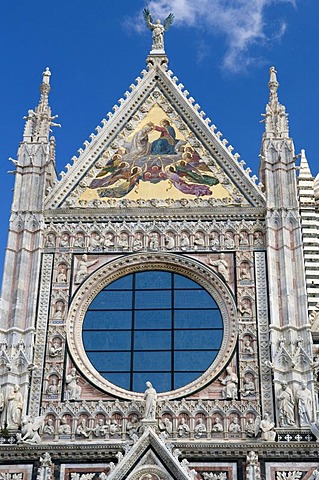 Facade on the Duomo Santa Maria Assunta Cathedral, Siena, Unesco World Heritage Site, Tuscany, Italy, Europe