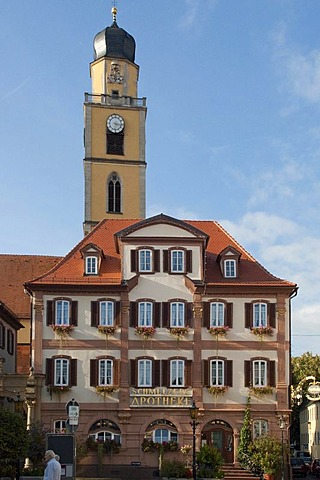 Market square with Zwillingshaeuser twin building, Bad Mergentheim, Baden-Wuerttemberg, Germany, Europe