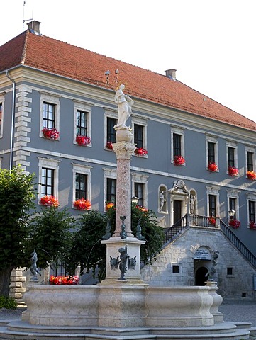 Karlsplatz square with Marienbrunnen fountain, Neuburg an der Donau, Bavaria, Germany, Europe