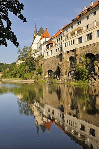 St. Vitus church above the Vltava river, Cesky Krumlov, Czech Republic, Europe