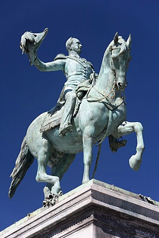 Place Guillaume II square with equestrian statue of Wilhelm II in Luxembourg City, Luxembourg, Europe