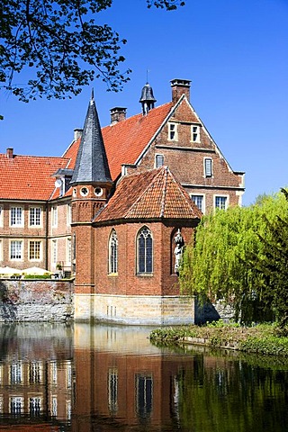 Huelshoff Castle, Havixbeck, Muensterland, North Rhine-Westphalia, Germany, Europe