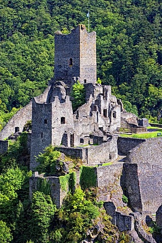 Oberburg Castle, castle ruins in Manderscheid, Eifel, Rhineland-Palatinate, Germany, Europe