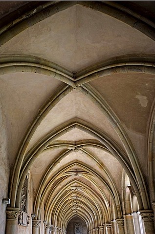 Cloister of "Liebfrauen-Basilika", cathedral of Trier, Rhineland-Palatinate, Germany, Europe