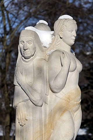 Sculpture "Die Nornen", "The Norns", figures on the Mythenweg Germanic myth road, Thale spa gardens, Harz, Saxony-Anhalt, Germany, Europe