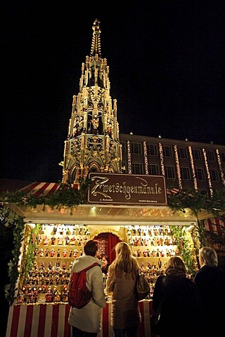 Christmas market, Hauptmarkt, Nuremberg, Bavaria, Germany, Europe