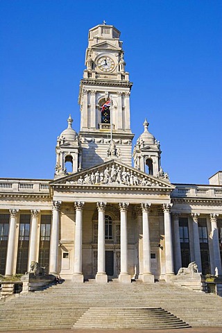 Guildhall, Portsmouth City Council, Guildhall Square, Portsmouth, Hampshire, England, United Kingdom, Europe