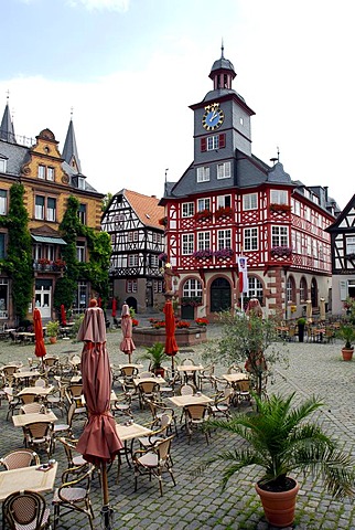 Bar Cafe Terrace and town hall on the market square, Grosser Markt, Heppenheim an der Bergstrasse, Hesse, Germany, Europe