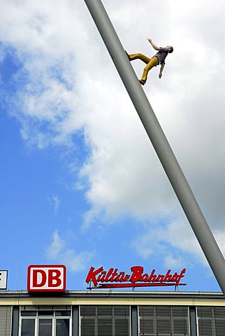 Man walking to the sky, sculpture by Jonathan Borowsky, at the central station, Kassel Kulturbahnhof, Hesse, Germany, Europe