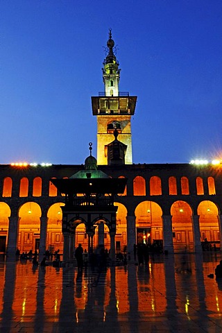 Dusk after sunset, in the courtyard of the Umayyad Mosque in Damascus, minaret in the back, Syria, Middle East, Asia