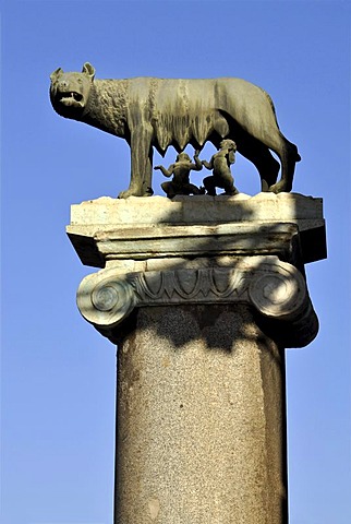 Capitoline Wolf, Romulus, Remus, Piazza del Campidoglio Capitol Square, Rome, Lazio, Italy, Europe