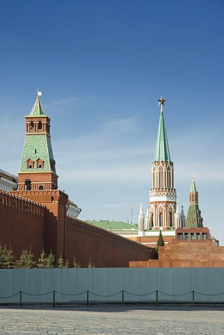 Kremlin wall and towers, Moscow, Russia