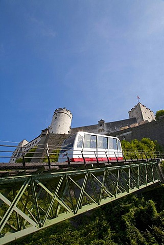 Festungsbahn funicular and the Festung Hohensalzburg fortress, cable car, Salzburg, Austria, Europe