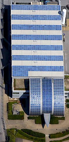 Aerial view, solar panels, solar factory Shell, Rotthausen, Gelsenkirchen, Ruhrgebiet region, North Rhine-Westphalia, Germany, Europe