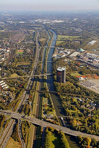 Aerial shot, Emscher Gasometer, A42 motorway, Rhine-Herne Canal, Oberhausen, North Rhine-Westphalia, Germany, Europe