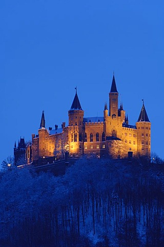 Burg Hohenzollern castle, Hechingen, Swabian Alb, Zollern-Albkreis district, Baden-Wuerttemberg, Germany, Europe