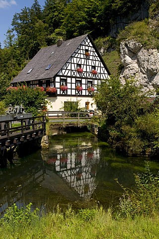 Idyllic water mill at Pottenstein, Naturpark Fraenkische Schweiz nature preserve, Franconia, Bavaria, Germany, Europe