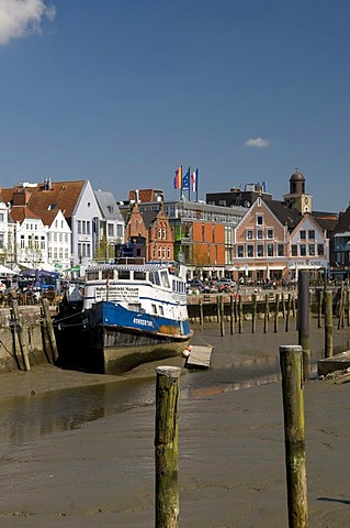 Inland harbour, Husum, North Friesland, Schleswig-Holstein, Germany, Europe