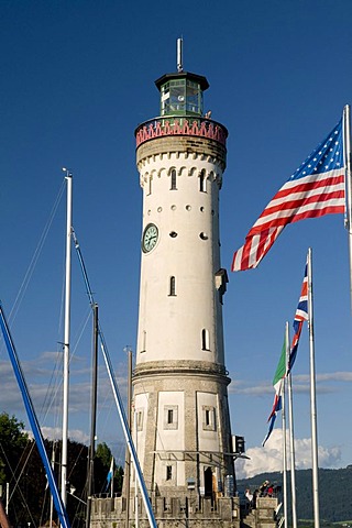 Lighthouse at the harbour entrance of Lindau, Lake Constance, Bavaria, Germany, Europe