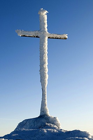 Icy summit cross on the Grosser Arber, 1456m, Bavarian Forest Nature Park, Bavaria, Germany, Europe