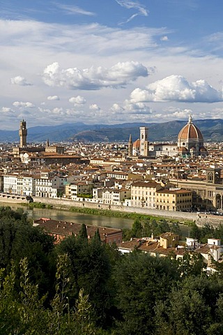 City view with the Duomo or Santa Maria del Fiore cathedral, view from Mount all Croci, Florence, Tuscany, Italy, Europe