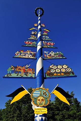 Maypole at Viktualienmarkt, Munich, Bavaria, Germany, Europe