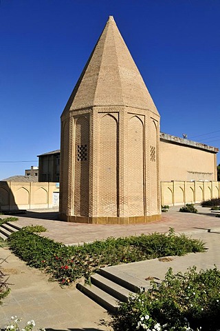 Historic Qorban Mausoleum, tower, Hamadan, Hamedan, Iran, Persia, Asia