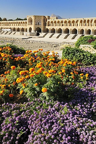 Pol-e Khaju Bridge, Isfahan, Esfahan, UNESCO World Heritage Site, Persia, Iran, Asia